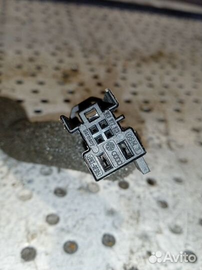 Мотор стеклоподъемника Skoda Yeti 1.8 tsi 4wd