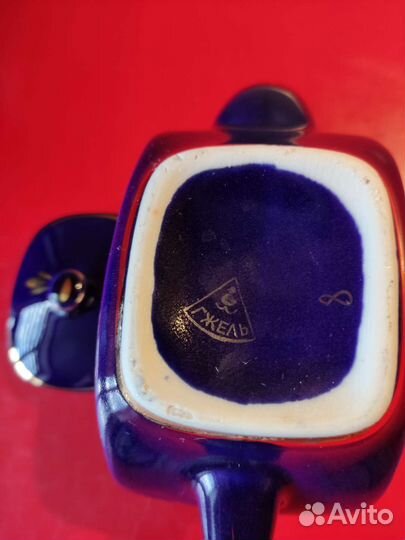 Фарфоровые чайные, кофейные чашки