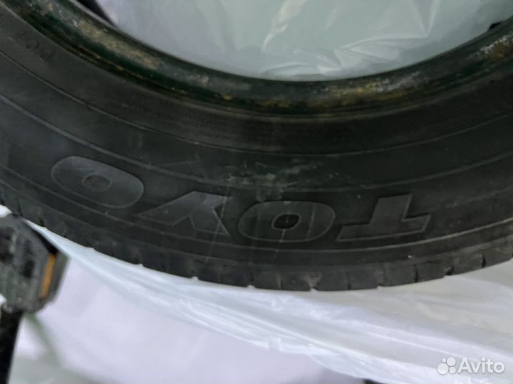 Toyo NanoEnergy 2 205/60 R16 92V