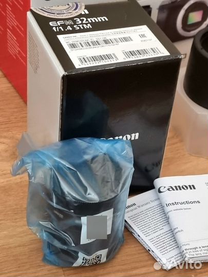 Объектив Canon EF-M 32mm f/1.4 STM