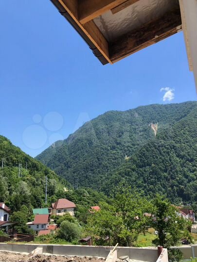 Коттедж 200 м² на участке 5 сот.