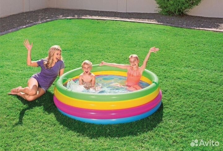 Детский бассеин