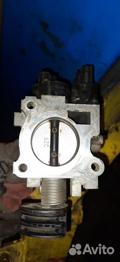 Дроссельная заслонка Dodge Stratus 2,4