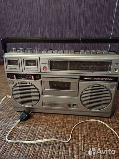 Кассетный магнитофон Вега 328