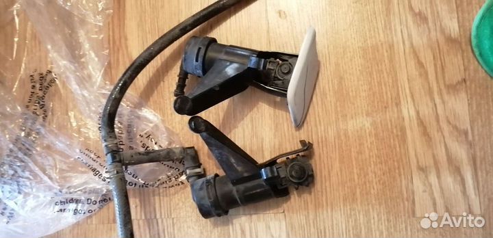 Фары на nissan tiida