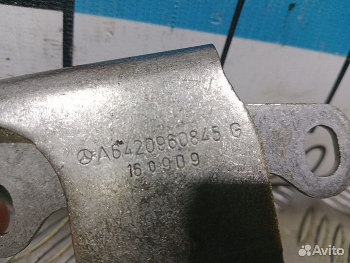 Б/У Кронштейн турбины#002