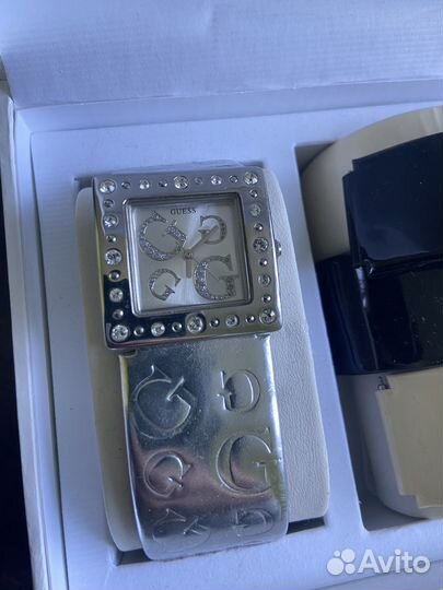 Часы guess женские