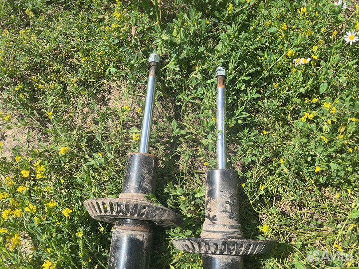 Стойки пассат б5