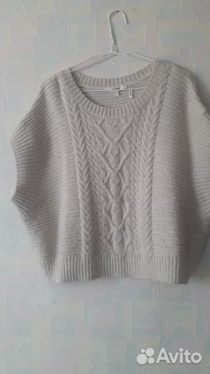 Вязаный жилет