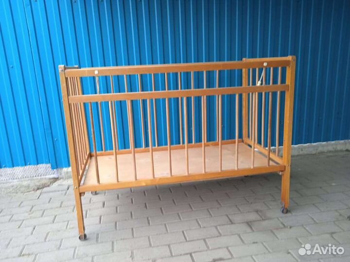 Кроватка детская