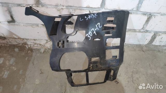 Кронштейн переднего бампера левый от Ford S-MAX 2