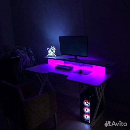 Компьютерный стол