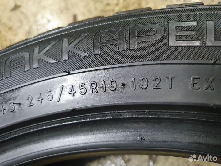 Nokian Tyres Hakkapeliitta 9 245/45 R19 102T