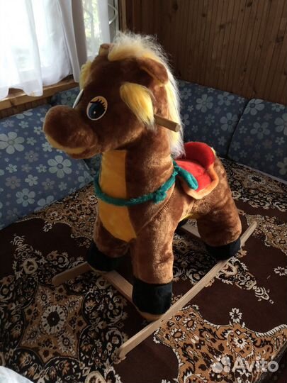 Лошадь качалка