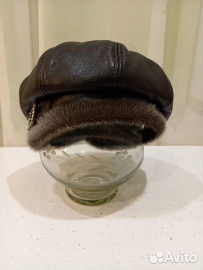 Берет женский кожаный