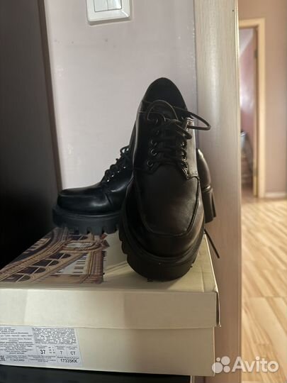 Полуботинки женские