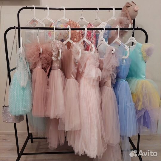 Прокат праздничных платьев для девочек