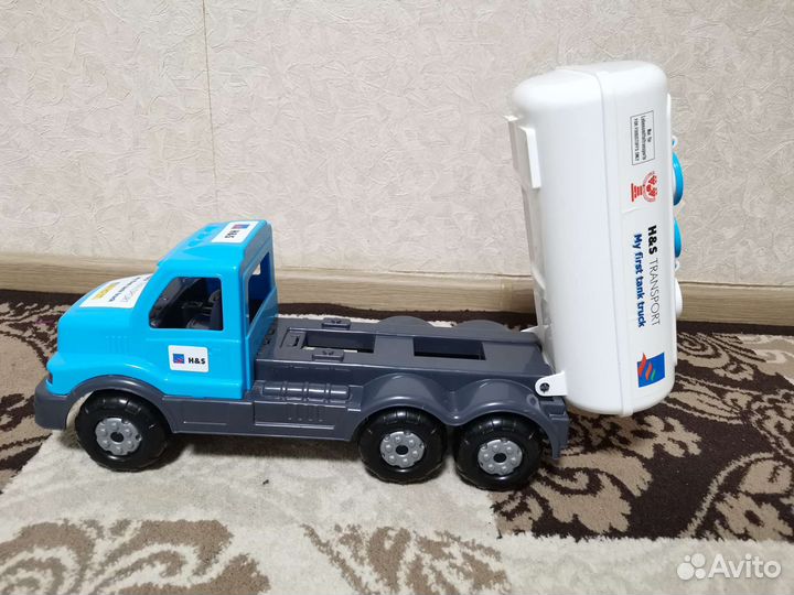 Игрушка машинка грузовик