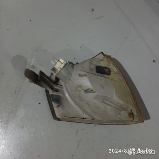 Указатель поворота mercedes w202