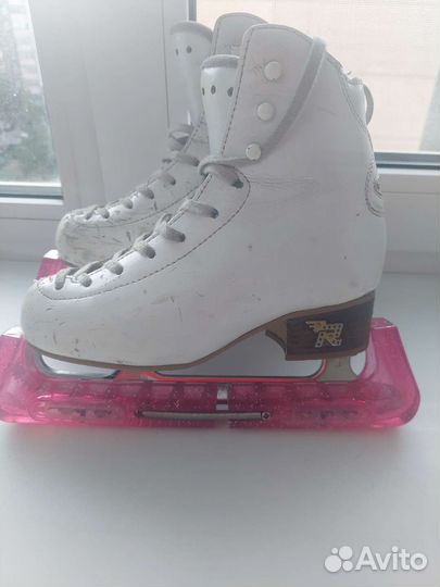 Фигурные коньки risport 205