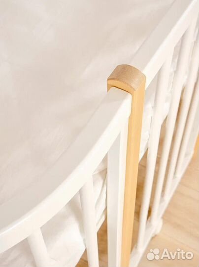 Детская кровать с бортиком