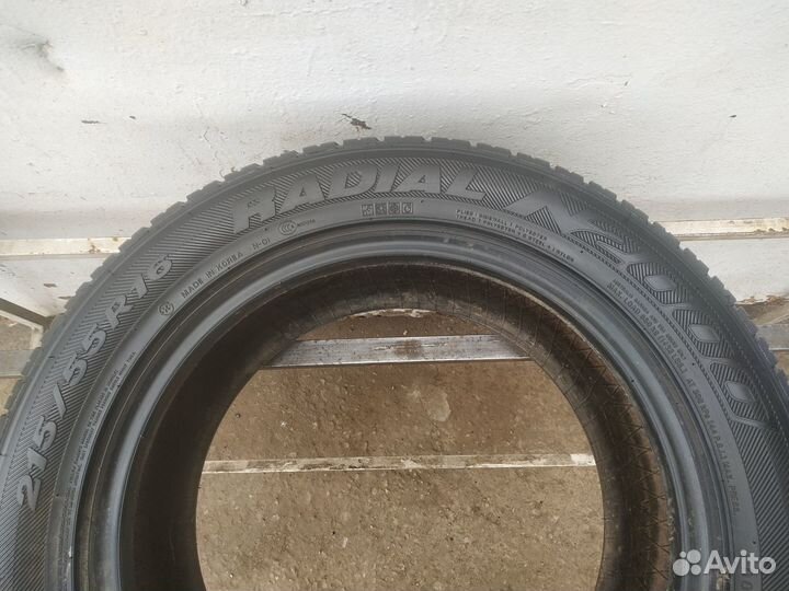 Roadstone N2000 215/55 R16