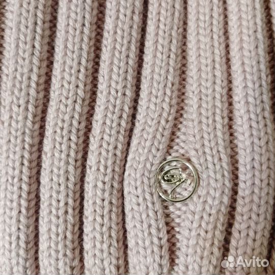 Шапка женская вязаная