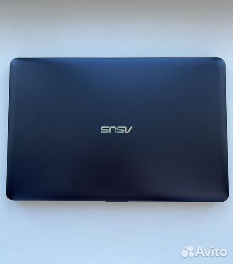 Ноутбук Asus новый на гарантии