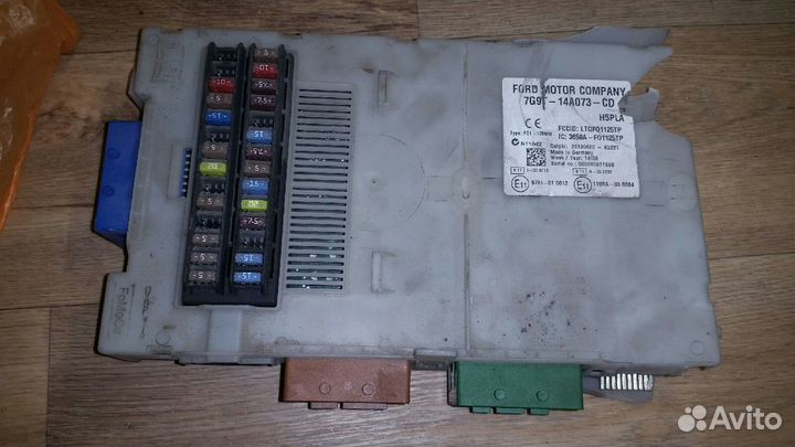 Блок предохранителей салона BSI Ford Mondeo 4 2007