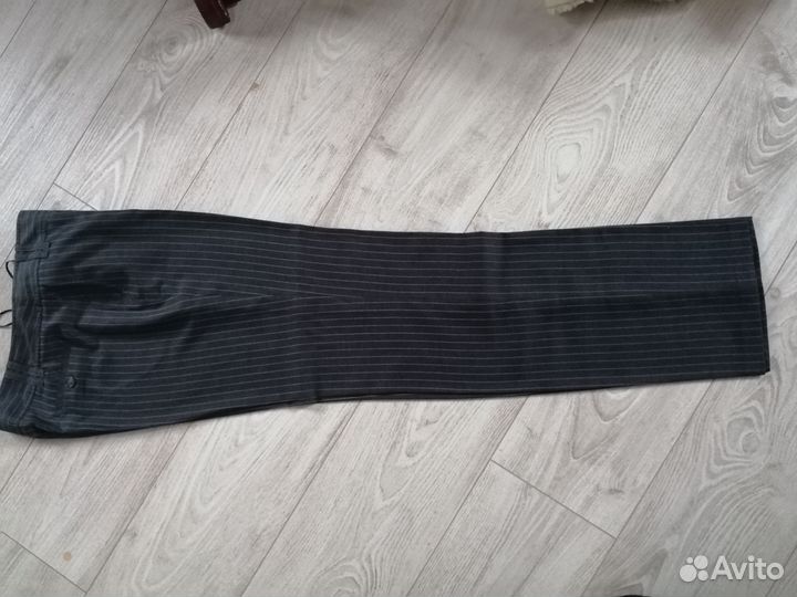 Брюки женские классические 46 и жилет