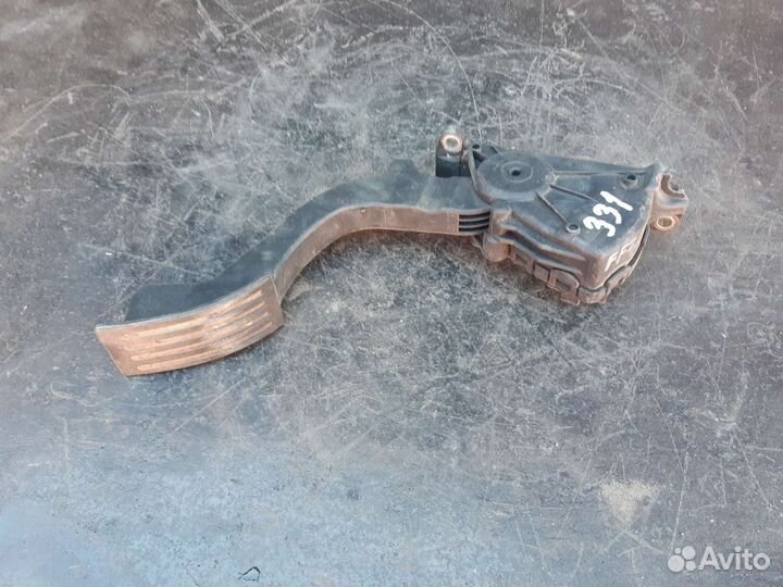 Педаль газа Ford Focus 2