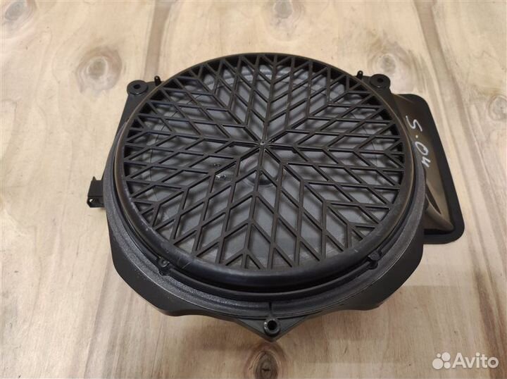 Сабвуфер Audi A4 B8