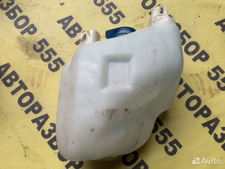 Бачок омывателя VW Vento