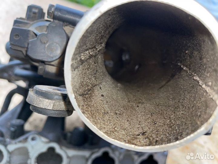 Впускной коллектор в сборе (дроссельная заслонка и