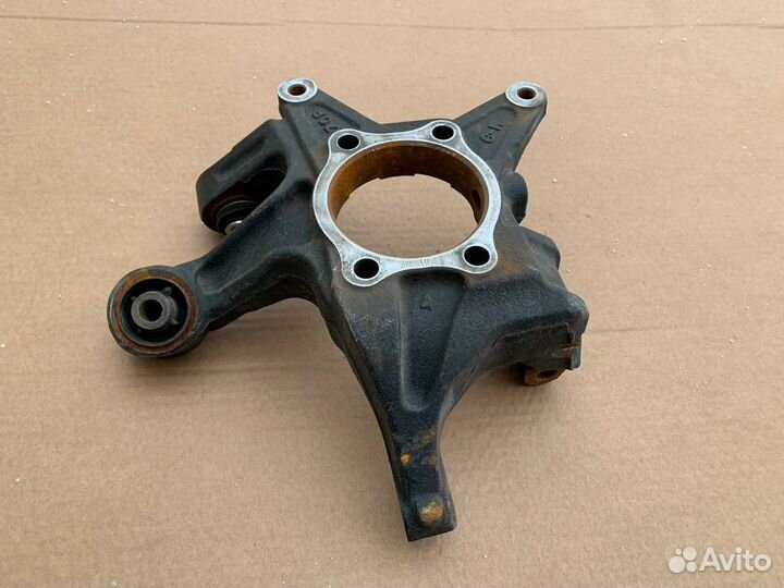 Кулак поворотный задний правый Toyota GT86, BRZ