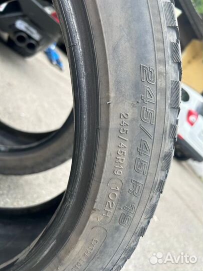 Michelin X-Ice North 3 245/45 R19