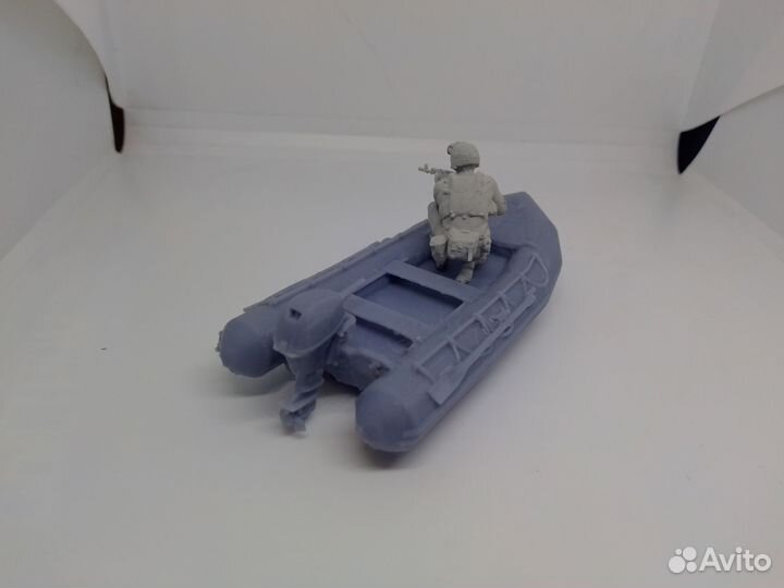 Надувная лодка Zodiac Mk2 мотор Ямаха Ф15 1:43