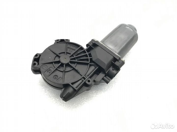 Моторчик стеклоподъемника задний левый Nissan