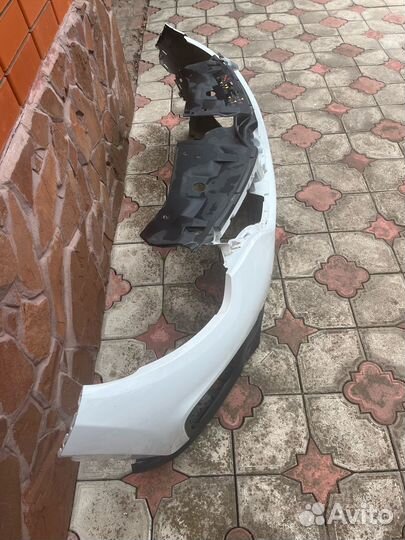 Передний бампер на Renault Kaptur 2017