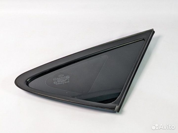 Стекло форточка заднее правое Hyundai Ix35 LM G4KD