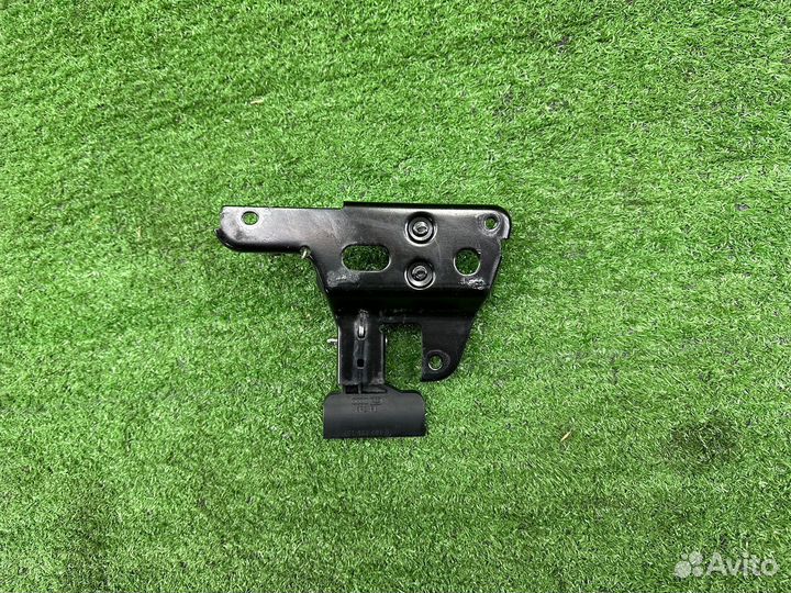 Замок капота крюк VAG Audi A6 C6