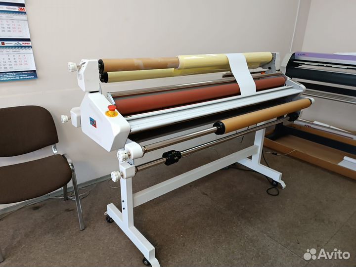 Оборудование для широкоформатной и цифровой печати