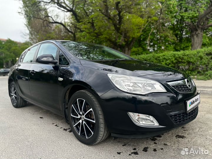 Opel Astra 1.4 AT, 2011, 88 000 км