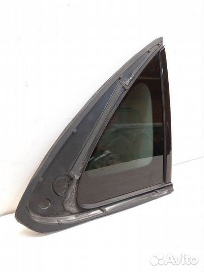 Стекло в крыло заднее правое Mercedes-Benz Maybach