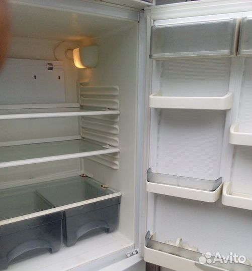 Холодильник Атлант.Доставка,грузчики