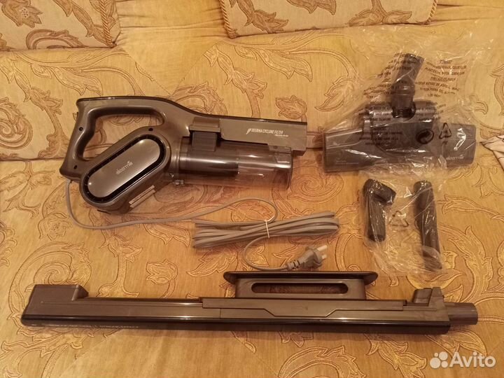 Пылесос вертикальный, новый