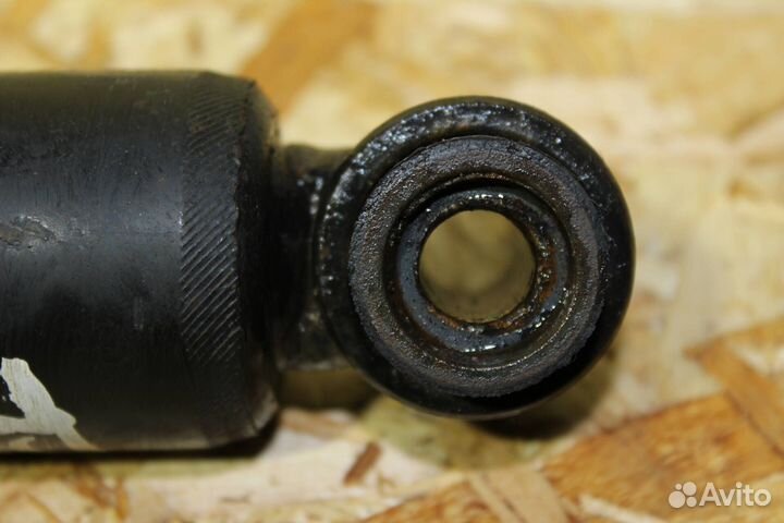 Амортизатор задний правый Kia Cerato 3