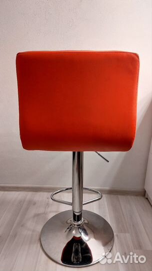 Барный стул