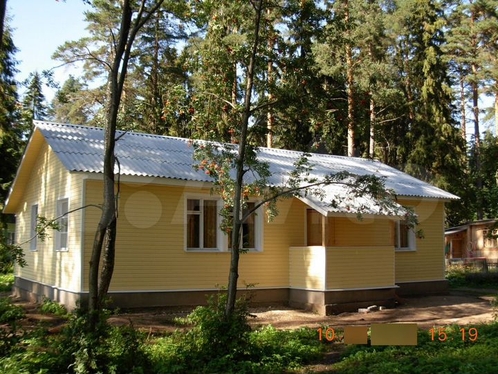 Дом 40 м² на участке 2 га