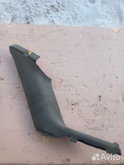 Обшивка стойки задней правой Audi Audi A8 D3